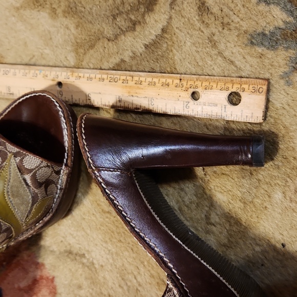 COACH Katalina, brown leather sandal, size 7. - Picture 11 of 11